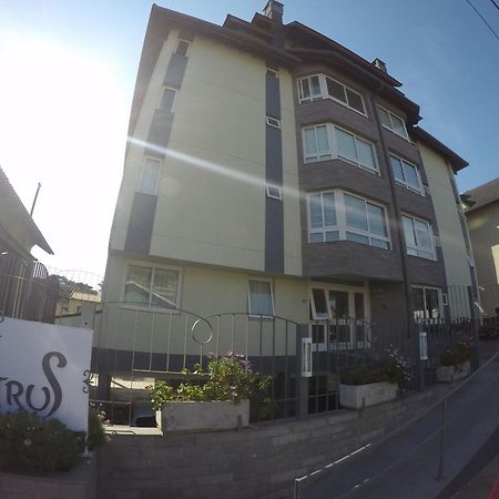 100 Metros, Rua Coberta Centro/St. Petrus Apartman Gramado Kültér fotó